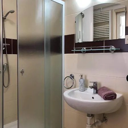 דירה Sara Vendeghaz היידובסרמן