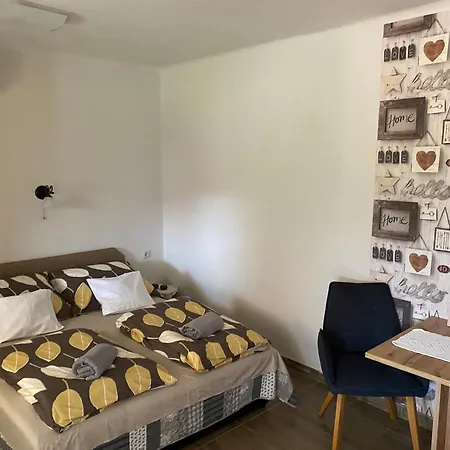 Apartment Sara Vendeghaz
